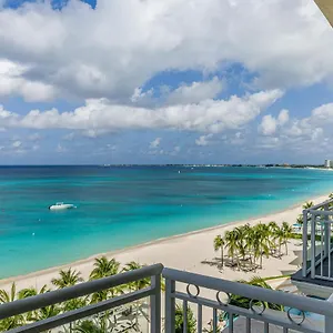Aparthotel Club Se7en At Beachcomber George Town